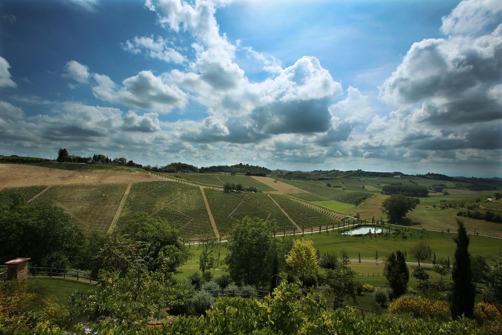Relais Di Tenuta Santa Caterina B&B Grazzano Badoglio 外观 照片